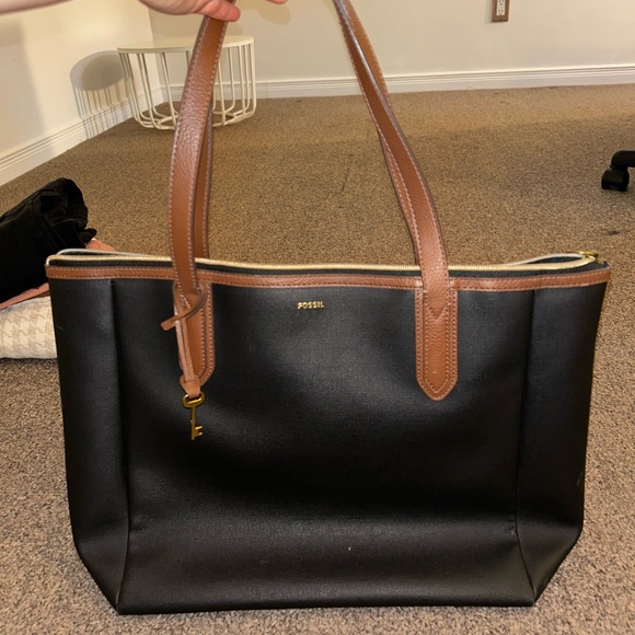 Fossil Tote - Picture 11 of 14